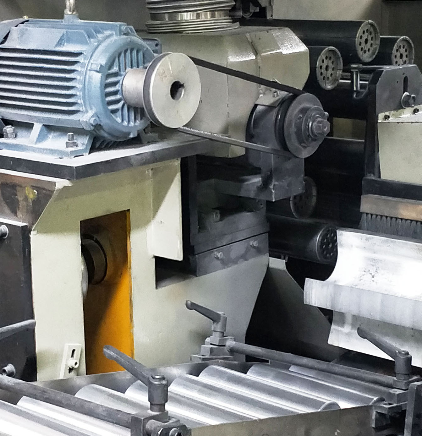 Trimming Machine for Making Aluminum Aerosol Cans - Image 6